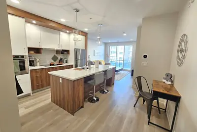 Image de New Modern Suites in Yyc UniDistrict  - Pet Friendly, Heated Underground Parking