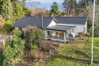 Image de Renovated holiday home near beach and forest