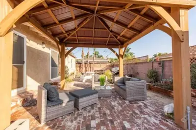 Image de Spacious 4-bedroom house in adorable Fullerton with Ac and gym