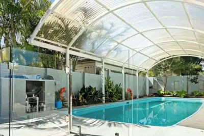 Image de Mona's Lakefront Bliss - Pool, Sauna, Views