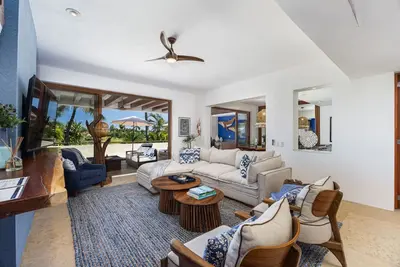 Image de Las Terrazas B22 4 Bed Condo (Cook and Golf Cart)