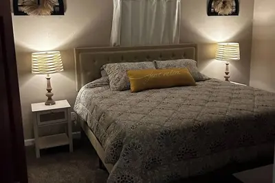 Image de 3bd Retreat| 5 Mins to Downtown!