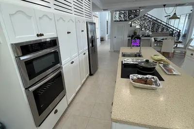 Image de 4-bedroom estate in fantastic Freeport with cool Ac