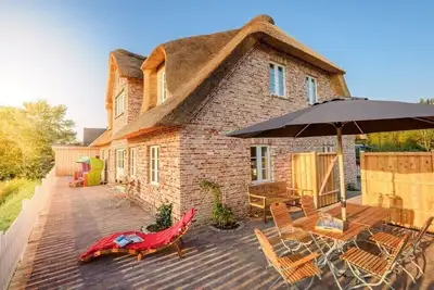 Image de Pellowworm sous les roseaux