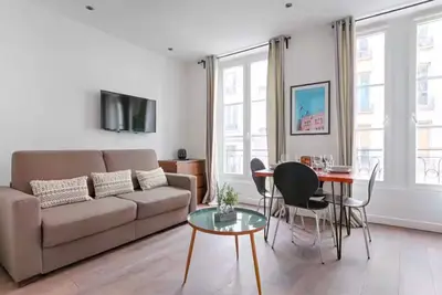 Image de UrbanFlat 203 - 249 Saint Denis Sd1