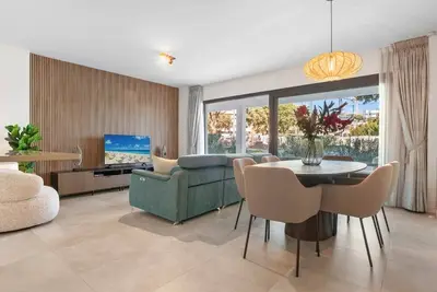 Image de Luxury 3br Garden Apartment Estepona