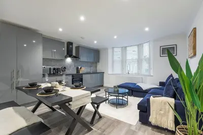 Image de Stone Street - Stylish 3 Bed, 2 bathroom, with balcony, in the Heart of Brighton – Brand New. Perfect for group travellers, Family's or couples looking to explore the city in style and comfort together.