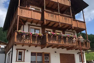 Image de Maison de vacances 'Tabià Padola' avec vue sur la montagne