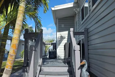 Image de Waterfront Dream Home in Bradenton Full of Amenities