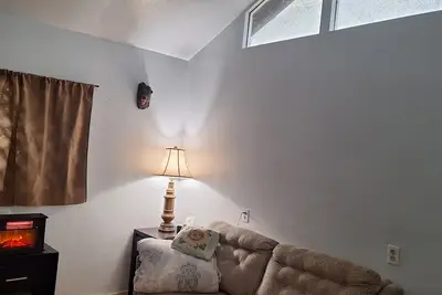 Image de Cozy 1-bedroom cottage, @famous bucktail fishing hole one block away! Lewiston