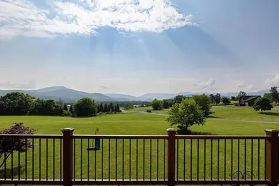 Image de Grand Mountain Lodge, Views, Hot Tub, Pickeball!