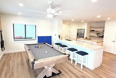 Image de Sebastian Retreat: 3br Pool Home + Hot Tub, Kayaks, Game Room & Ping Pong