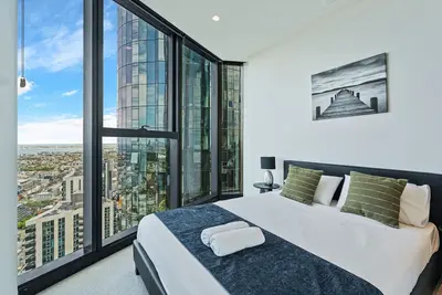 Image de Sky High Serenity | Level 44 | Bay & Park Views | Southbank Luxury