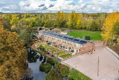 Image de 4 Riverside Mews, family friendly, with hot tub in Borrowash