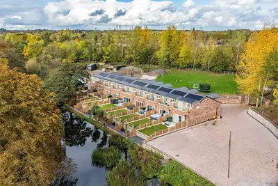 Image de 7 Riverside Mews, family friendly, with hot tub in Borrowash