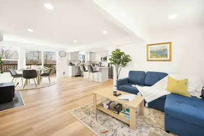 Image de Step-Free 2br Retreat w/ Panoramic Views on Deck