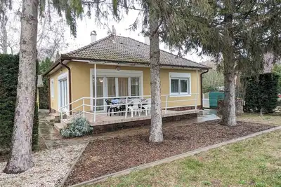 Image de Maison de vacances à seulement 50 m de la plage, avec jardin et climatisation