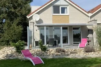 Image de Maison de vacances à Makkum avec piscine