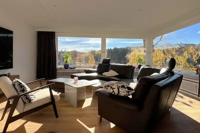 Image de Maison de vacances à Hellenthal/Eifel – Vue panoramique et Home Cinéma