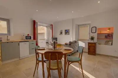 Image de Maison de village rénovée au coeur de Saint-Paul-trois-Châteaux