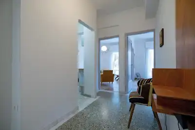 Image de Artistic Bright Apartment – Attiki Metro by ΜΡS