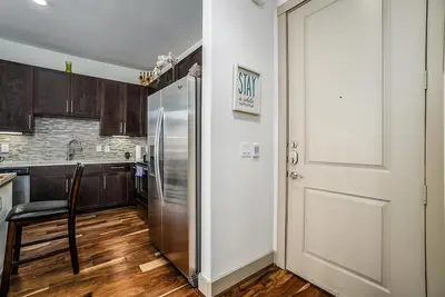 Image de Amazing 1bd apartment - Central A/C  - Free Parking -in vibrant Downtown Houston
