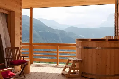 Image de Chalet « Pennhof Castanea 1 » : vue montagne, terrasse privée et Wi-Fi