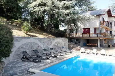 Image de Chalet avec vue panoramique et piscine chauffée