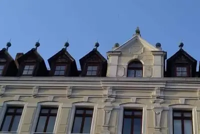 Image de Attic apartment in historic monument