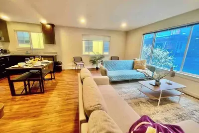Image de Spacious 8br/8ba Retreat in Queen Anne