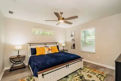 Image de Hoofbeat Haven - Just a few Hoofbeats to Wec!