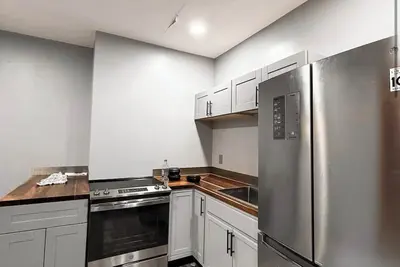 Image de Quaint 2-bedroom apartment in charming city of Troy