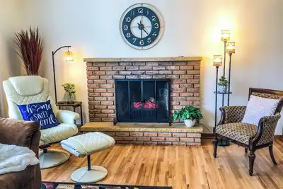 Image de Restful Richfield Retreat with Attached Gargage and King Bed. Msp & Shopping.