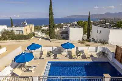 Image de Melisoulla, modern villa, sea views, pool, home from home.