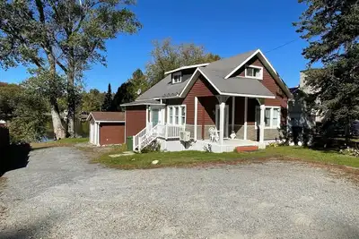Image de Chalet Petit Bonheur - Bord de l'eau (belle plage) - Tout équipé