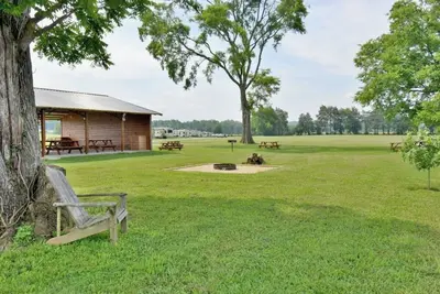 Image de Relax by the Fire • Grill and Dine Under the Stars