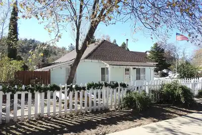 Image de Miners Choice 3 Bedroom on Main St Tv Wifi Piano