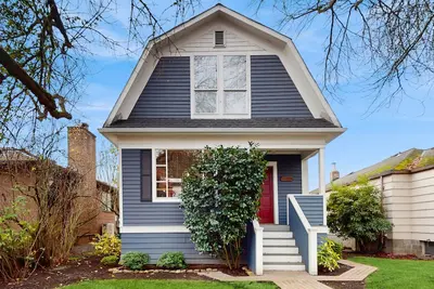 Image de Cozy historic retreat with sunroom office, near Green Lake and city highlights