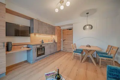 Image de Haus Andrea-CÄCIEL - Apartment \"Chorblick No. 7\" - Apartment Andrea-Cäciel