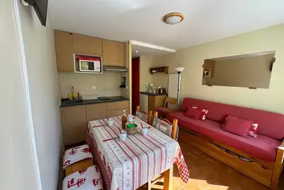 Image de Studio rénové près des pistes avec parking inclus