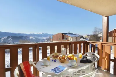Image de Remise en forme, piscine, terrasse, parking, télévision, casier à ski, 30m², Font Romeu
