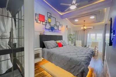 Image de Handmade Art-Inspired Suite • 2 Br • Minutes From Baby Beach • Stylish & Private