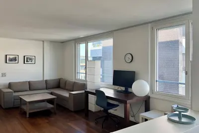 Image de Modern and bright home by Prime Tower with workspaces & balcony