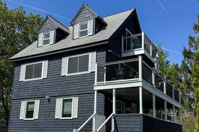 Work, Play & Explore! Coastal York Gem Near Beach