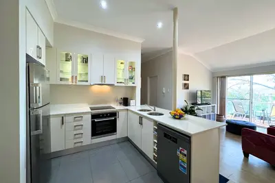 Image de 3 bedroom apartment, 10 minutes from Fairlight beach