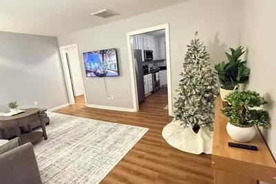 Image de Cozy Modern 2/1 Brookhaven Th, Quiet, Fenced Yard, Mins Atl, Pets Friendly