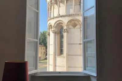 Image de The Cathedral from the Window