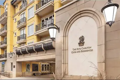Image de Ritz-Carlton Club Vail • 3. 5- 3. 9. 26 • 2 Bdrm + Den 2. 5 Bath • 4 Nights Only!