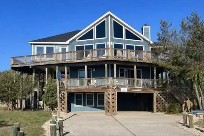 Image de New Listing! Pool, Hot Tub & 2-Min Walk to Beach!