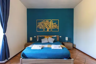 Image de Golden Tree - Castelletto sopra Ticino - Private Garage - WiFi